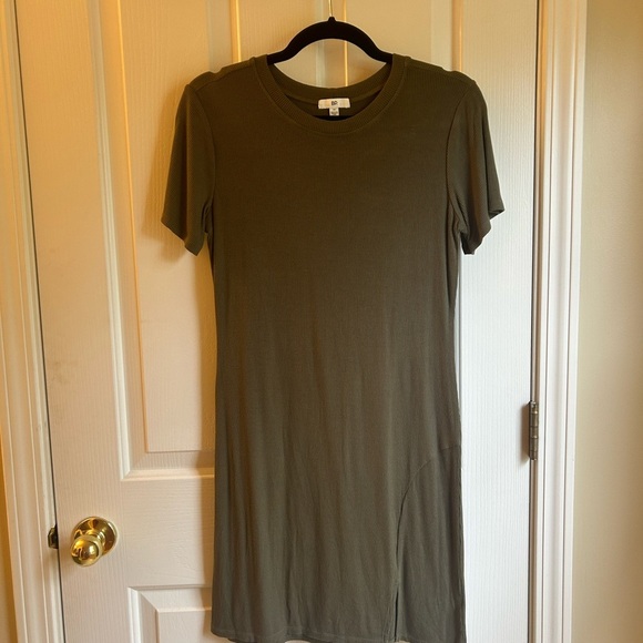 BP Olive Green Bodycon Ribbed Mini Dress with Slit Size Medium - Picture 2 of 7